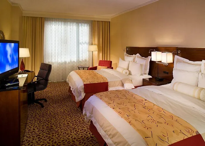Courtyard By Marriott At Medical District-uic Hotel