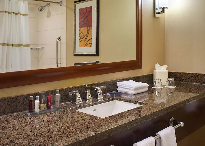 Courtyard By Marriott At Medical District-uic Chicago