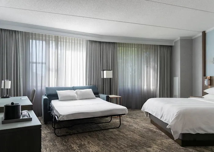 Courtyard By Marriott At Medical District-uic Hotel