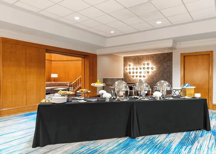 Courtyard By Marriott At Medical District-uic Chicago