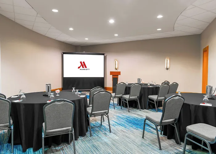 Courtyard By Marriott At Medical District-uic 3* Chicago
