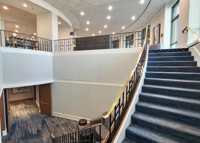 Courtyard By Marriott At Medical District-uic Chicago