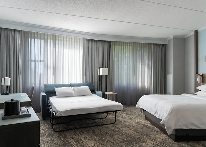 Courtyard By Marriott At Medical District-uic Hotel