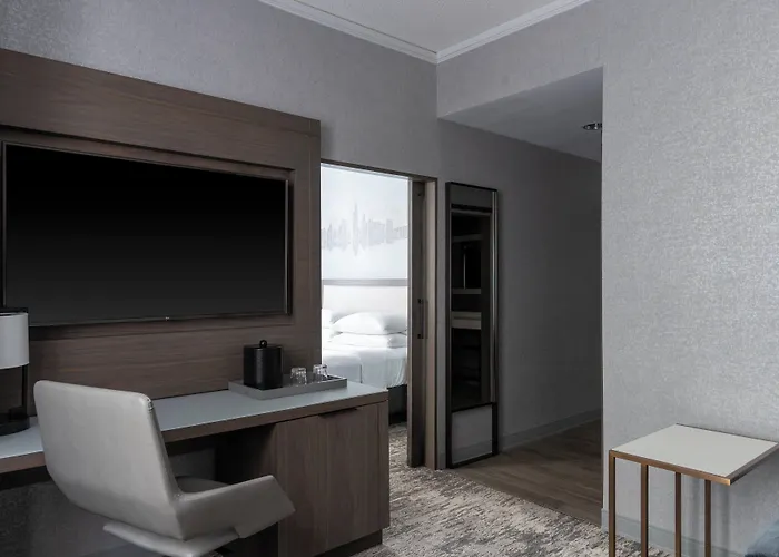 Courtyard By Marriott At Medical District-uic 3*