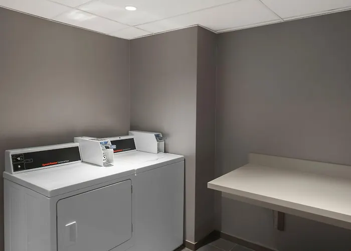 Courtyard By Marriott At Medical District-uic 3* Chicago